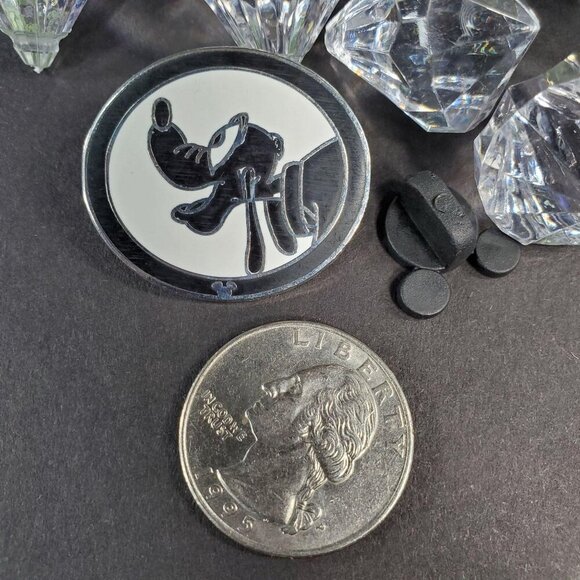 Disney Pluto Trading Pin Hidden Mickey Mouse Pet Dog Silhouette Brooch Lapel Pin - Picture 2 of 5